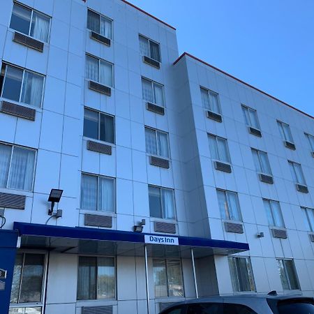 Days Inn By Wyndham Brooklyn Borough Park New York Eksteriør billede