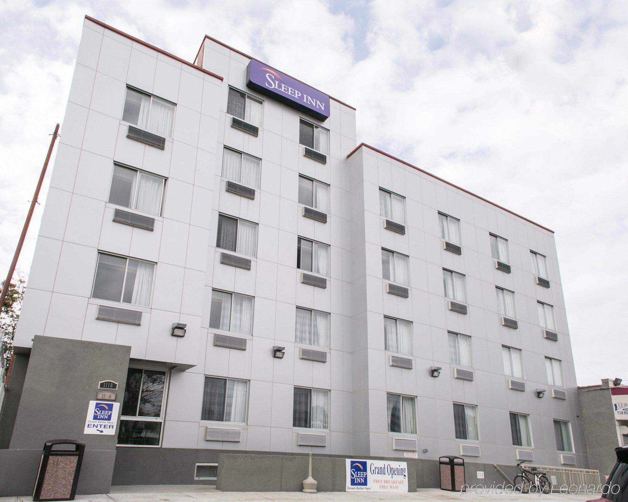 Days Inn By Wyndham Brooklyn Borough Park New York Eksteriør billede