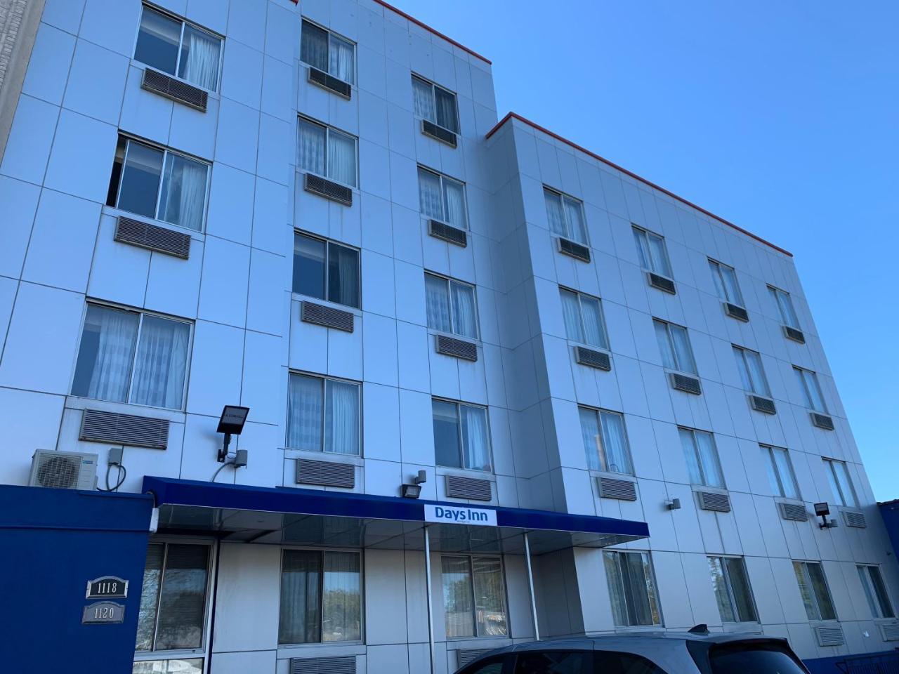 Days Inn By Wyndham Brooklyn Borough Park New York Eksteriør billede